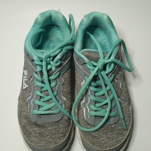 Fila Womens Sneakers size 6